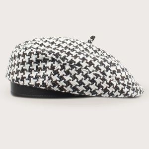 Houndstooth Beret